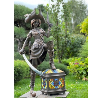 Кованая скульптура «Девушка пират»