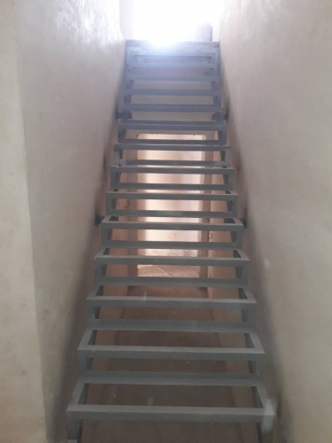 Металлическая лестница 0011Л - 1
