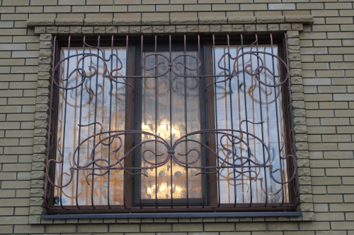 Кованая решетка на окна 005Р - 1