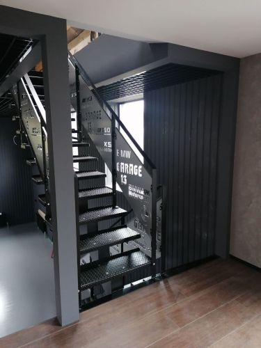 Кованая лестница для СТО - 6